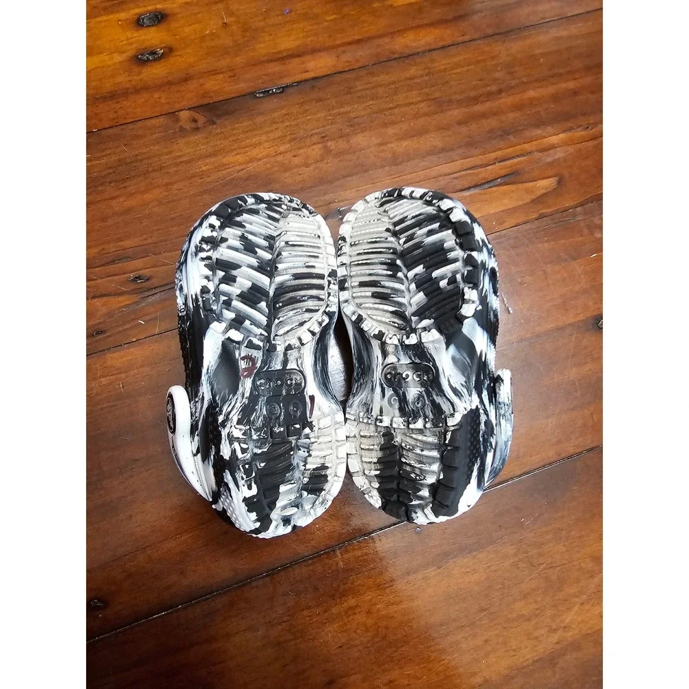 Crocs Classic Marbled Clog Kids Black White Marble Pattern Slip On Shoes 207002